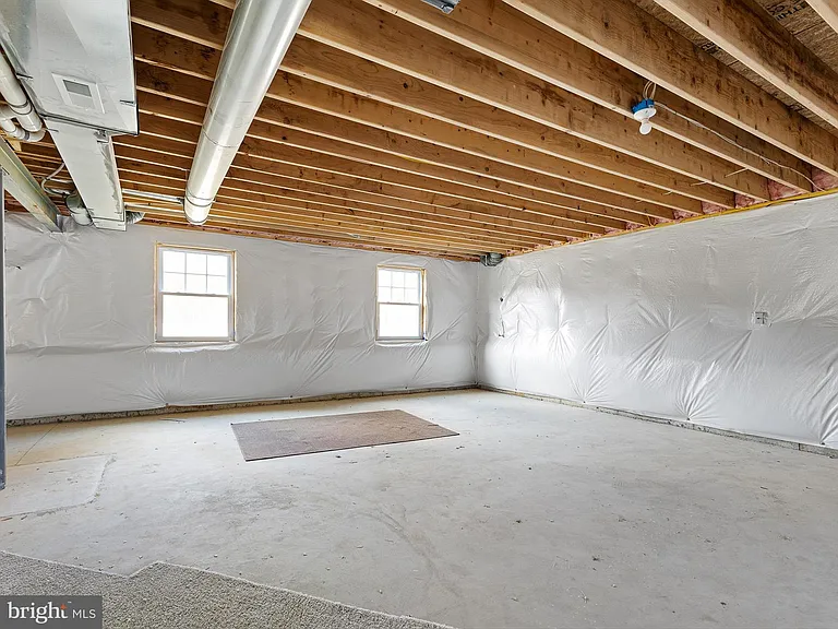 240 Baldy Ln — Photo 39
