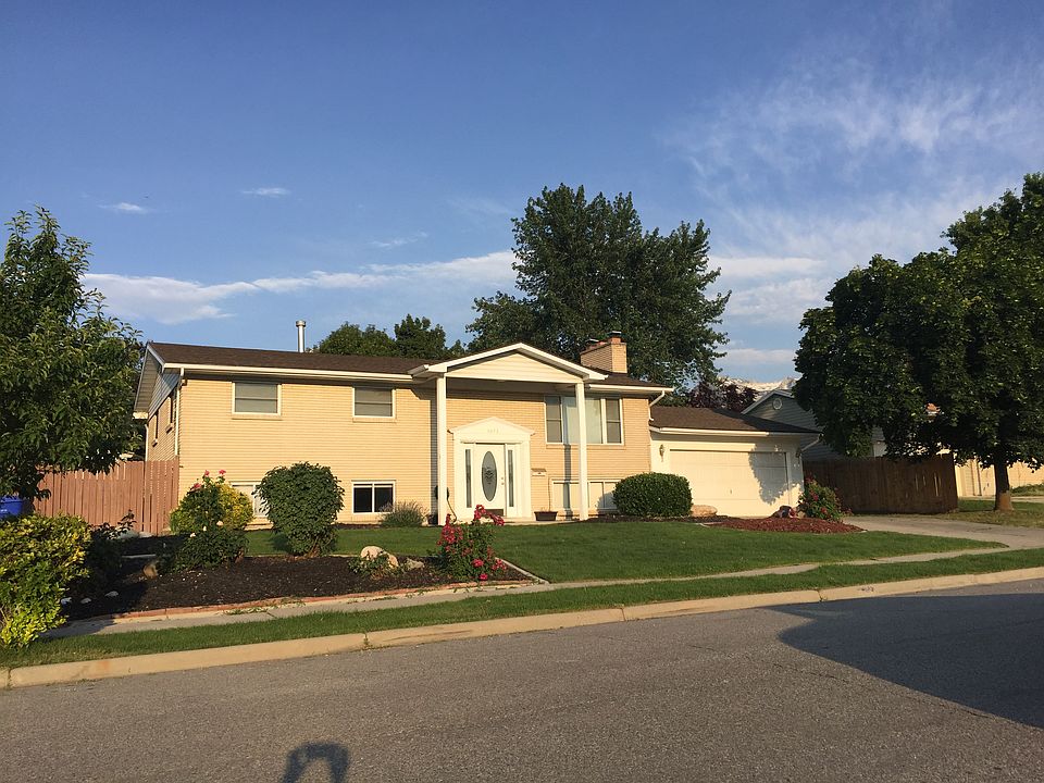 1st image of 6893 S Luna Way