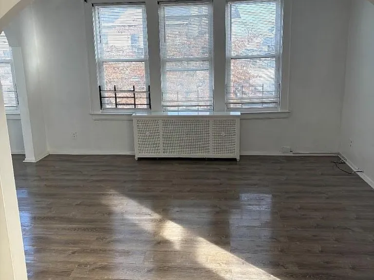30 Underwood St — Photo 14