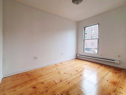 2nd image of 527 Nostrand Ave APT 2
