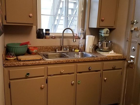 5th image of 1209 W 50th St APT 02
