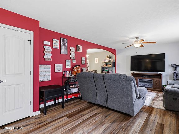 3rd image of 5528 Village Ln