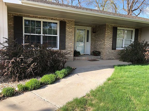 2nd image of 1820 Todd Ct