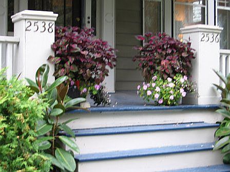 2nd image of 2536 Kendall Rd