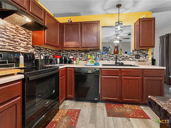 4th image of 3606 Gus Dr