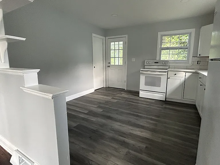 152 Cottage Rd — Photo 6
