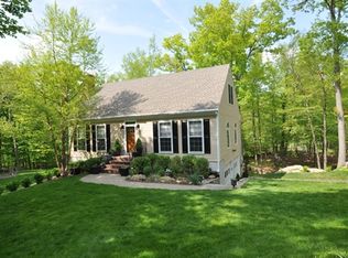 5 Maplewood Rd, Ridgefield, CT 06877