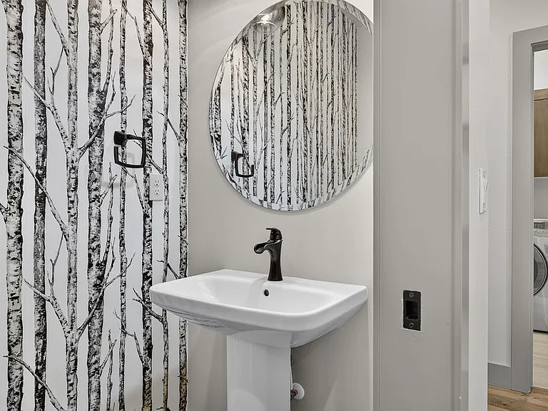 6063 W Baron St — Photo 46
