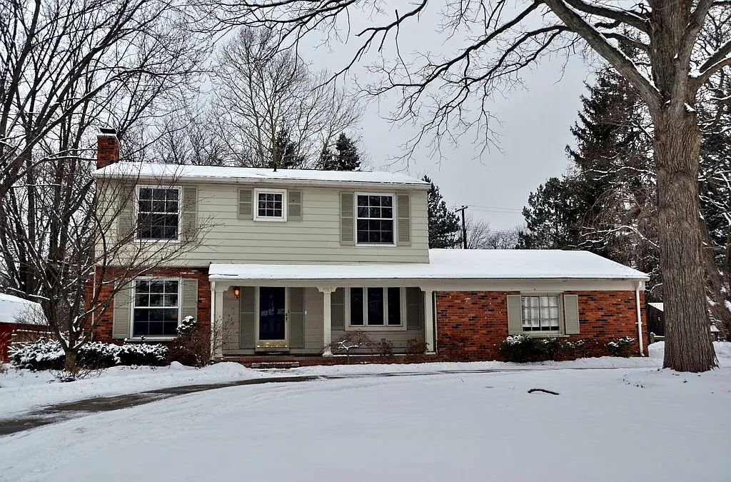3559 Eastbourne Dr photo 1