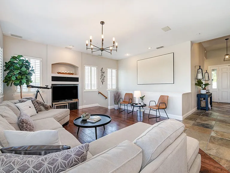 7029 Pembroke Way — Photo 19