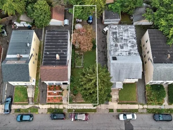 30 Chelsea Ave, East Orange City, NJ 07018