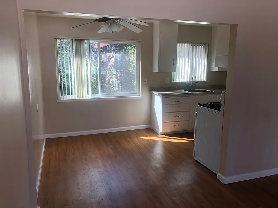 Dining room/office