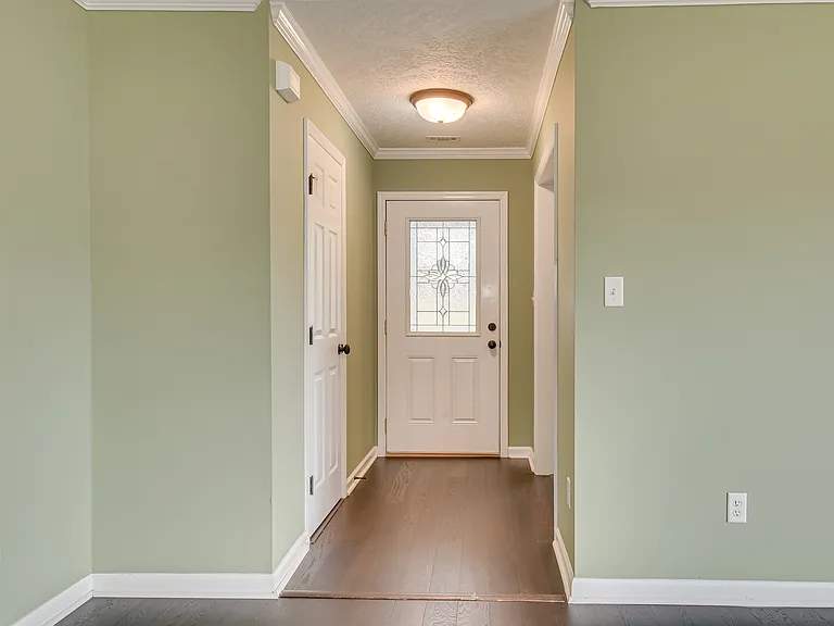 223 Old Berzelia Rd — Photo 2