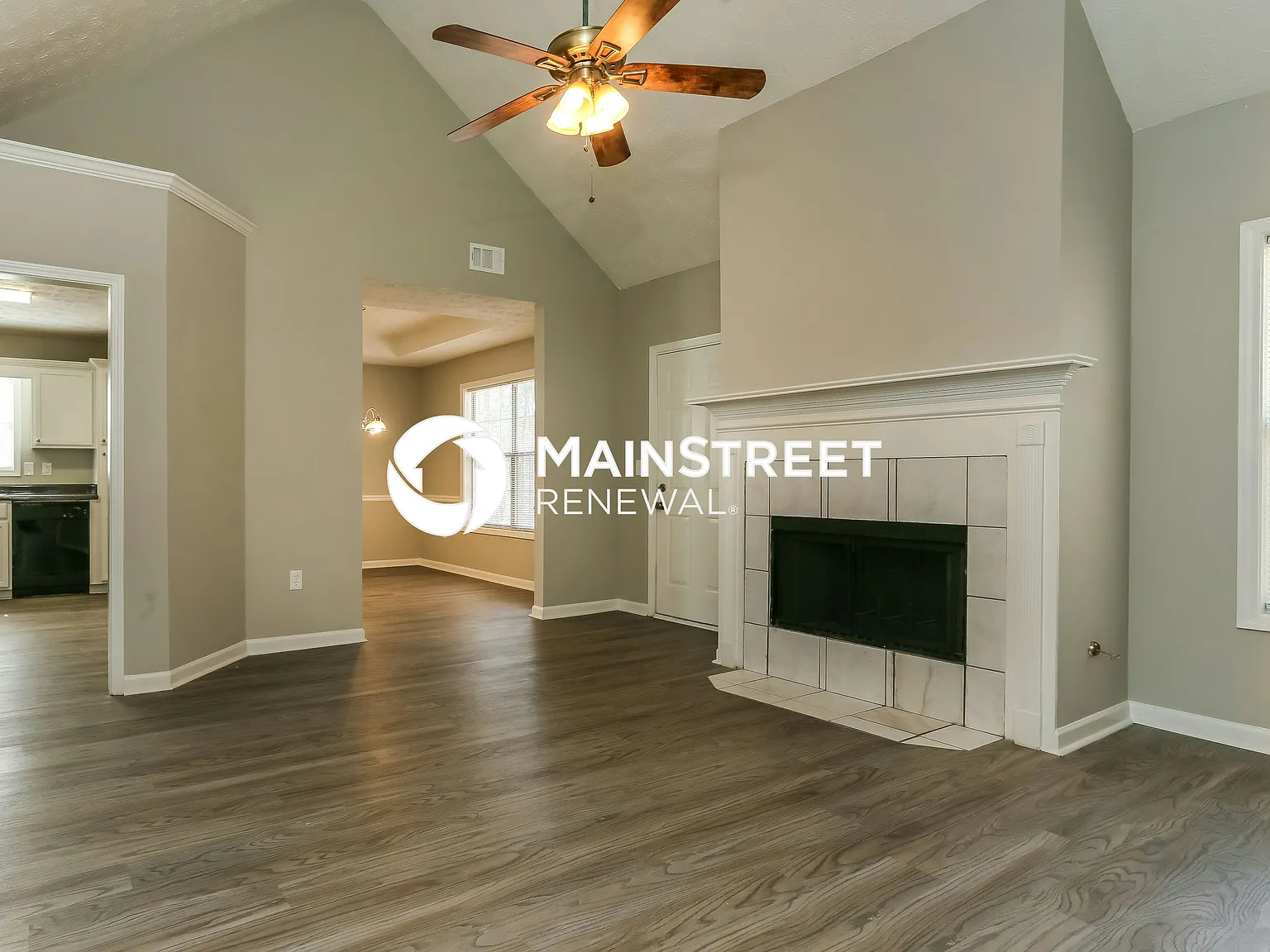 250 Saratoga Ct — Photo 3