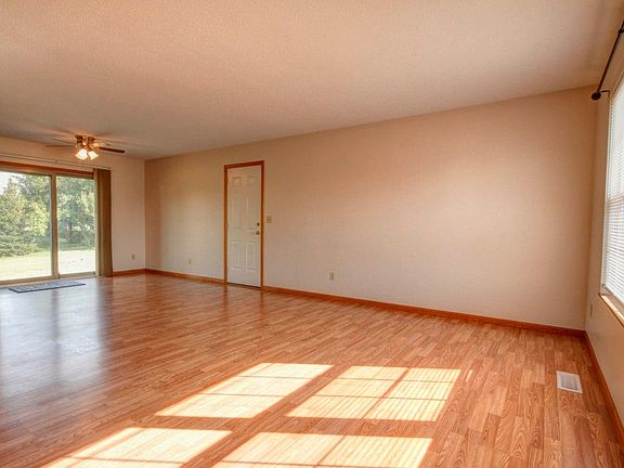 2nd image of 2311 Pheasant Ridge Rd