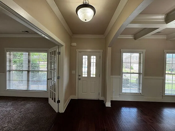 3 bed, 2.5 bath, 2786 sqft, $2,595 — Photo 4