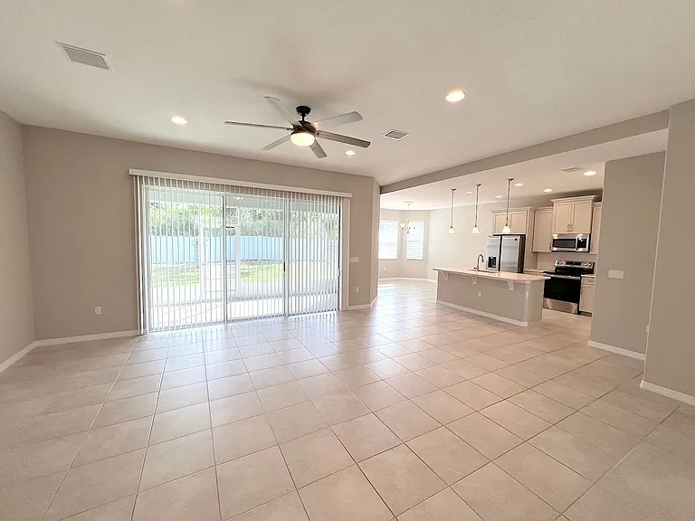 37 Pine Croft Ln — Photo 9