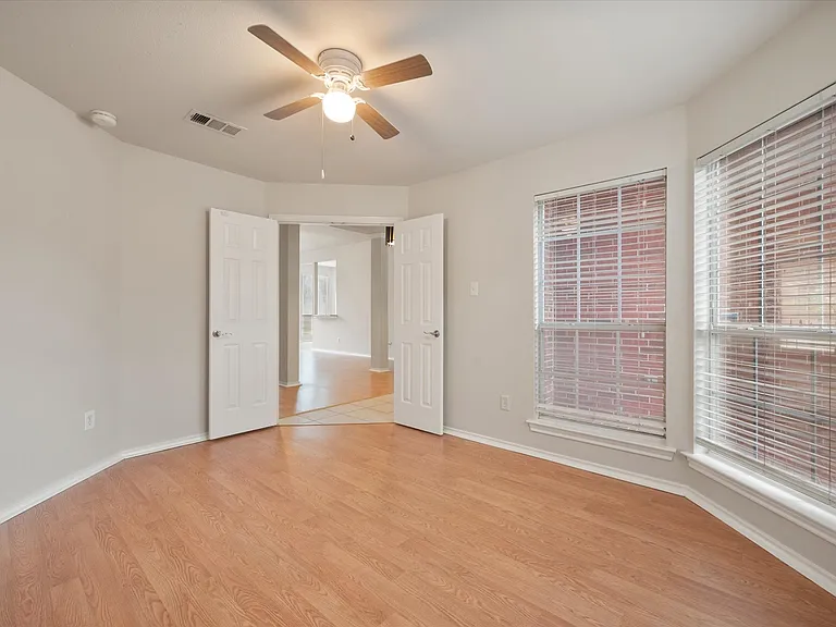 6103 Sea Island Trl — Photo 15