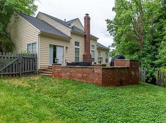2nd image of 6215 Oxwynn Ln