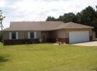 1 Lomond Ter, Winfield, KS 67156