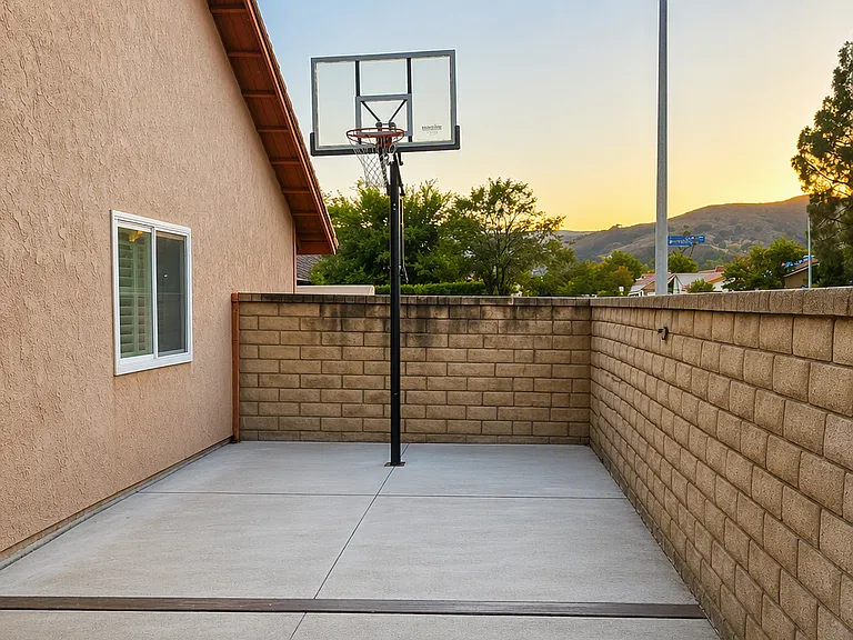Side Yard Basketball loop