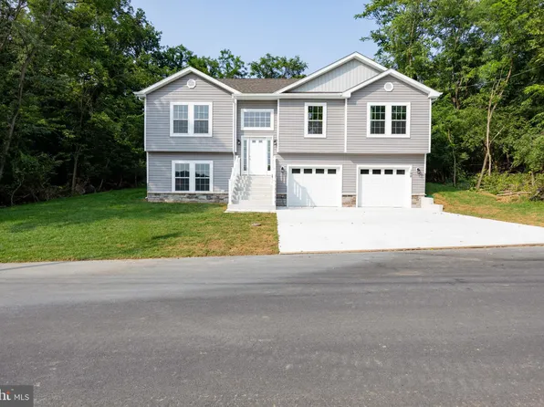 700 Boston St, Martinsburg, WV 25401