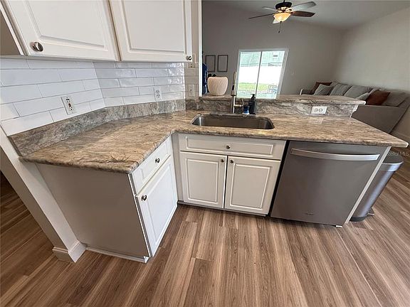 5th image of 856 Rocky Mountain Ct