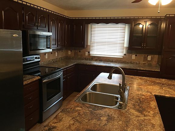 3rd image of 4262 Plantation Dr