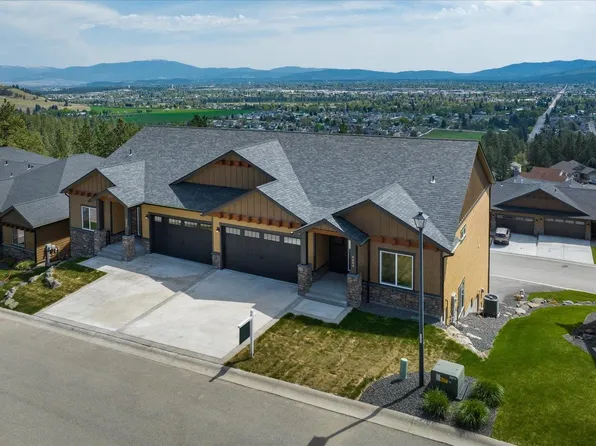9004 E Courtview Ln, Spokane, WA 99217