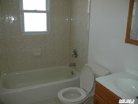 5th image of 30 Lucille Ln