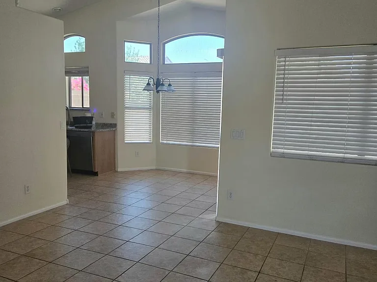 11519 E Persimmon Ave — Photo 6