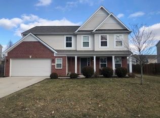 2211 S Woodgrove Way, New Palestine, IN 46163