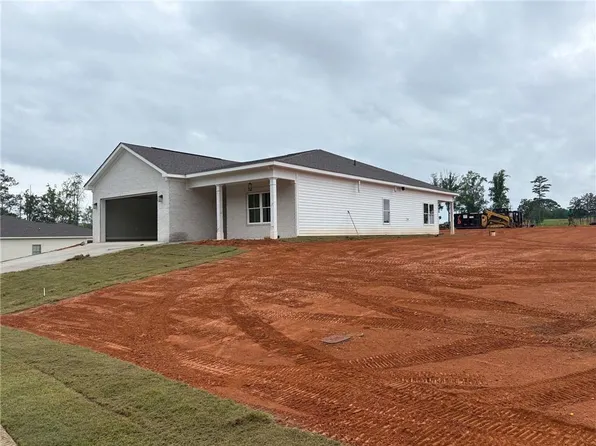 3201 Landkart Ave, Valley, AL 36854
