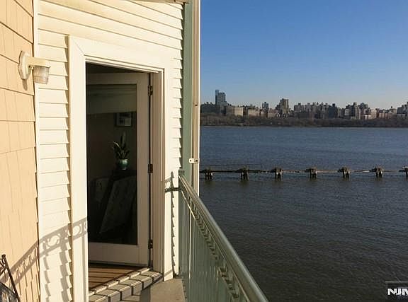5th image of 116 The Promenade #116
