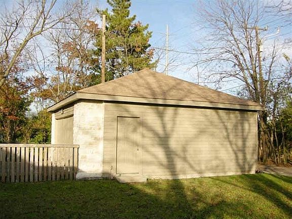 5th image of 9906 El Patio Dr