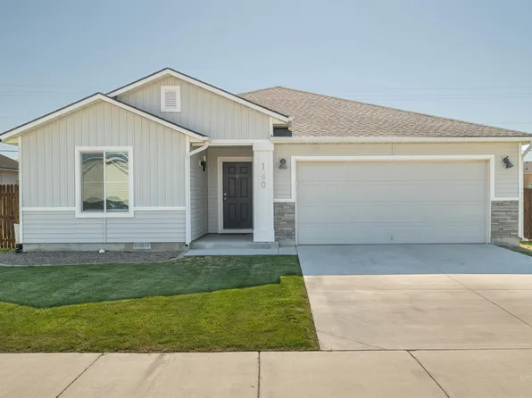 1680 SW Levant Way, Mountain Home, ID 83647