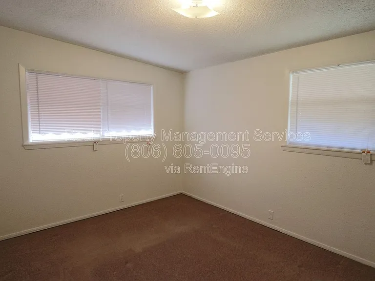2707 63rd St — Photo 8
