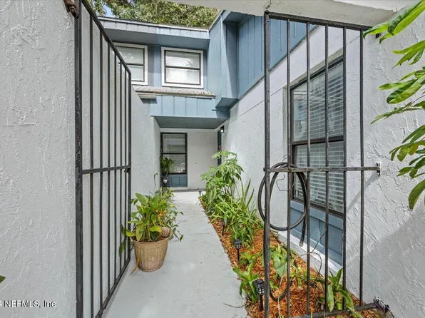 1261 MAYPORT LANDING Circle, Jacksonville, FL 32233