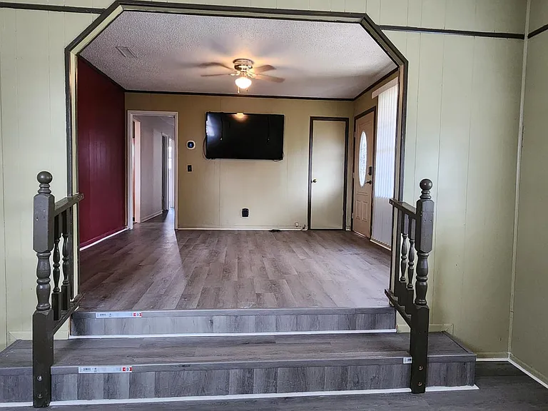 1048 Patterson Cir — Photo 5