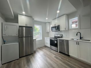 564 Main St E #2, Hamilton, ON L8M1J2