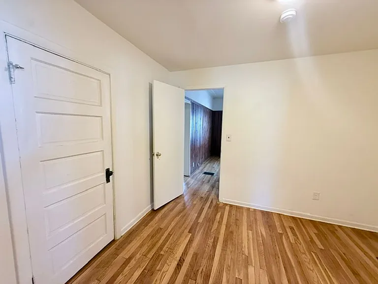 46 York St — Photo 10