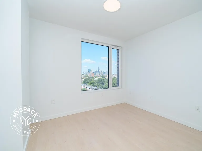 1499 Bedford Ave #4H — Photo 7