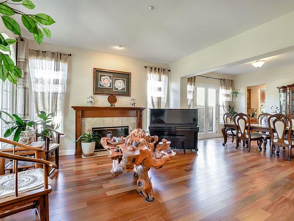 5th image of 7422 Hoylake Ct