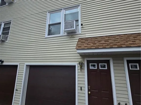 10 Burleigh St APT 2, Providence, RI 02904