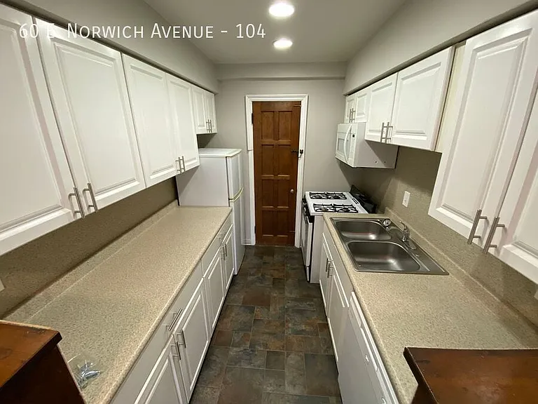60 E Norwich Ave #104 — Photo 8