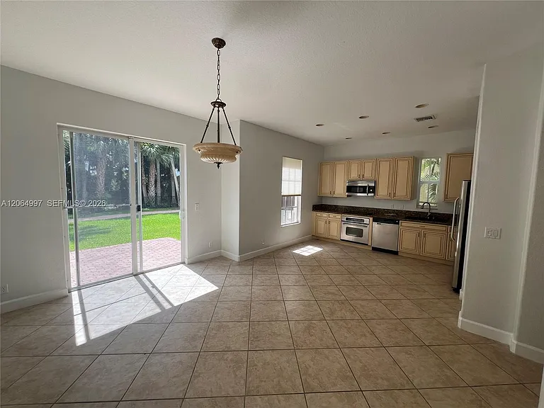 2804 Eagle Rock Cir #801 — Photo 10