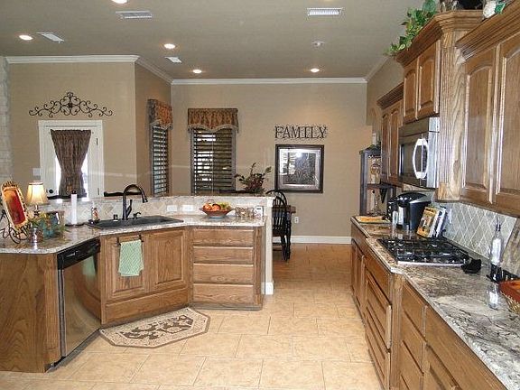 4th image of 5312 Oak Valley Dr