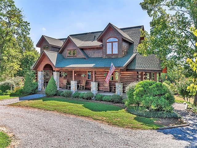 1st image of 105 Hobby Horse Ln