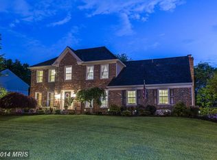 2884 Franklin Oaks Dr, Herndon, VA 20171