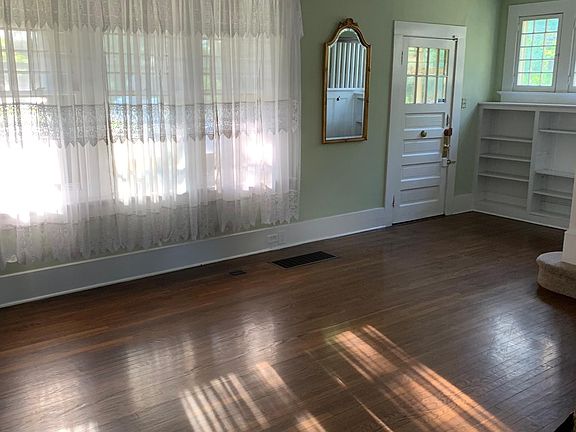 5th image of 324 N Taylor Ave